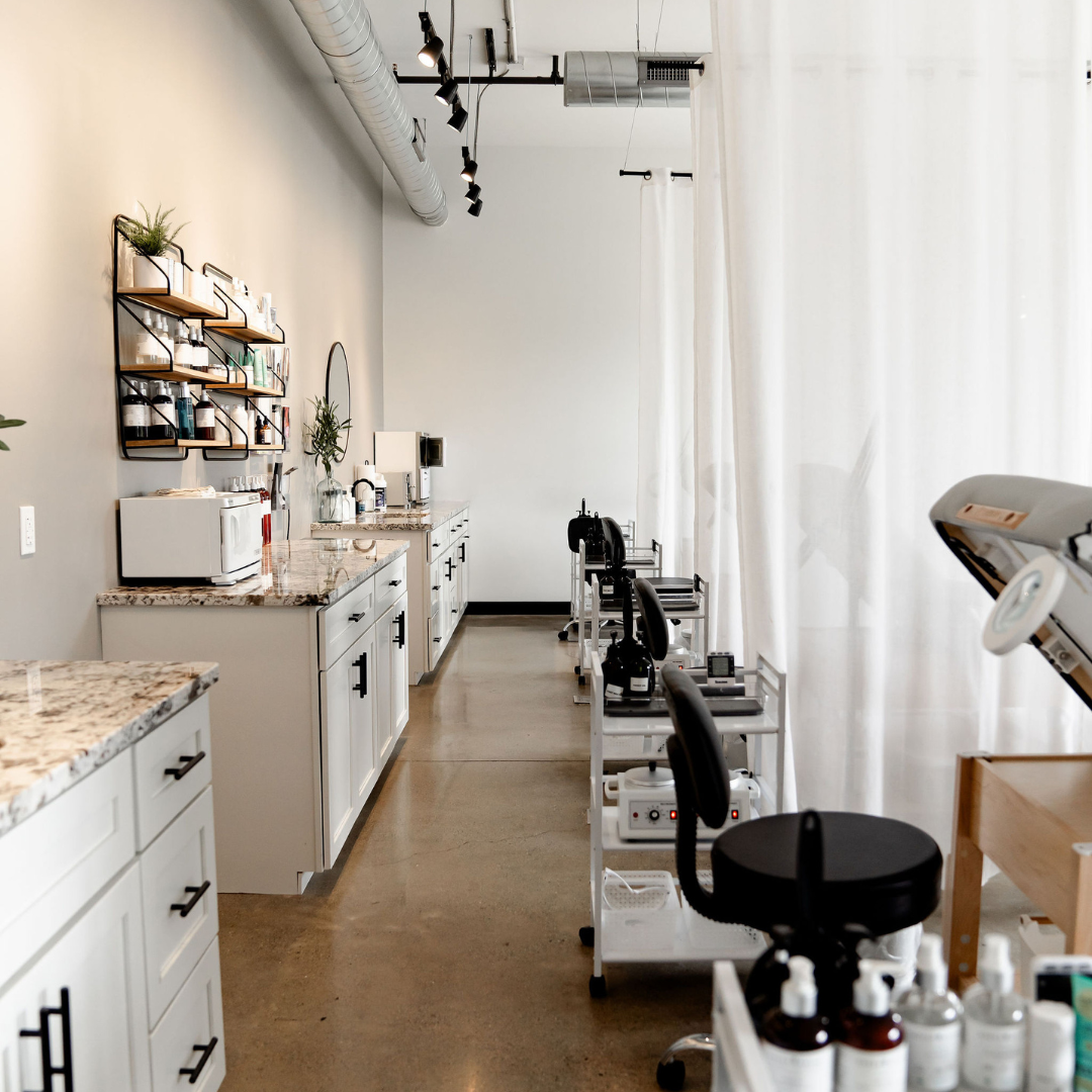Issue 54 | Choosing The Best Facial For Your Skin