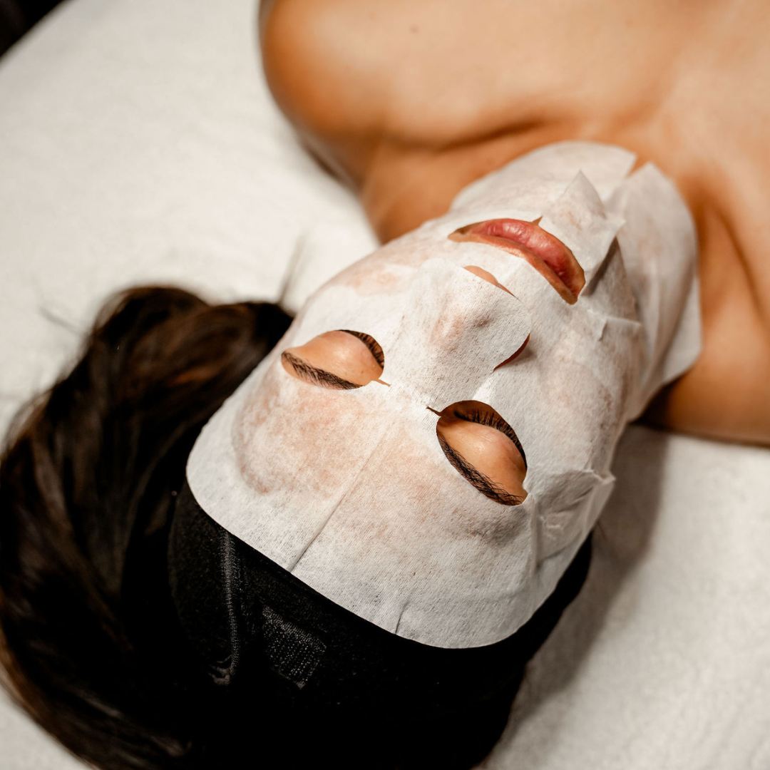 Oxygen Lounge Facial